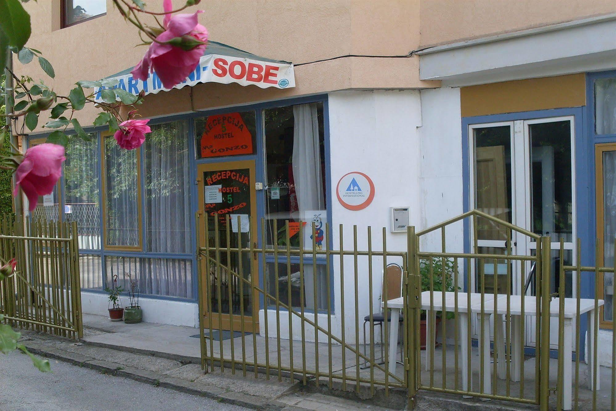 Hostel Gonzo Szarajevó Kültér fotó