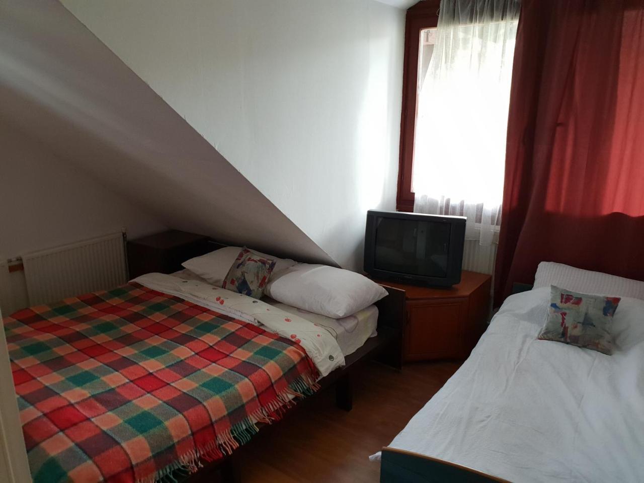 Hostel Gonzo Szarajevó Kültér fotó